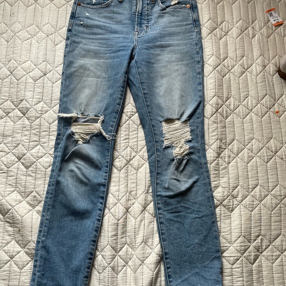 Madewell The Perfect Vintage Jeans 23 Distressed Ripped Knee in Denman Wash - Picture 10 of 11